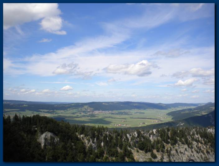680x509 pixels (37K)