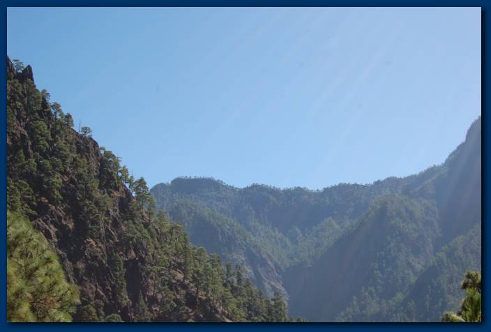 680x451 pixels (31K)